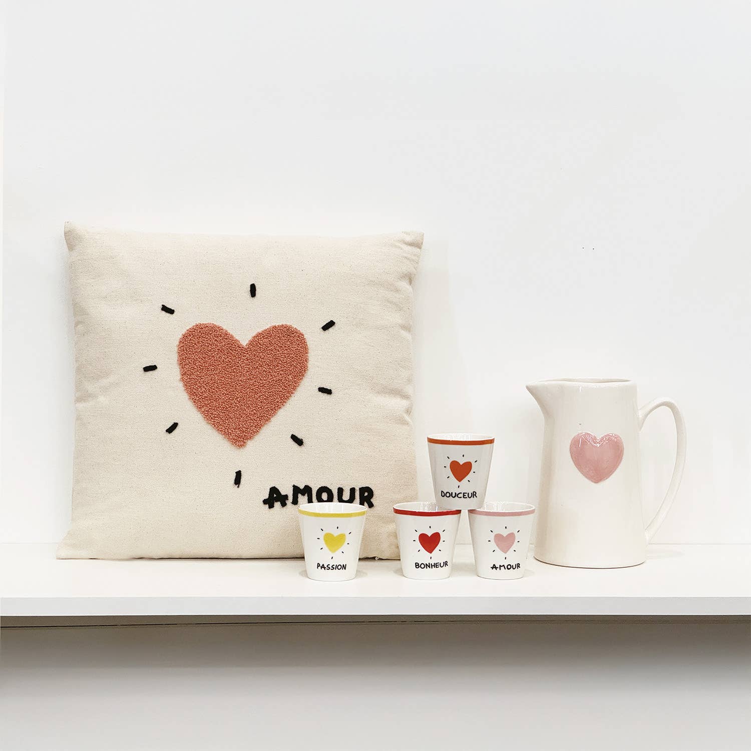 Pichet cœur gm rose L17,8 P12,5 H21,3cm Opjet Paris