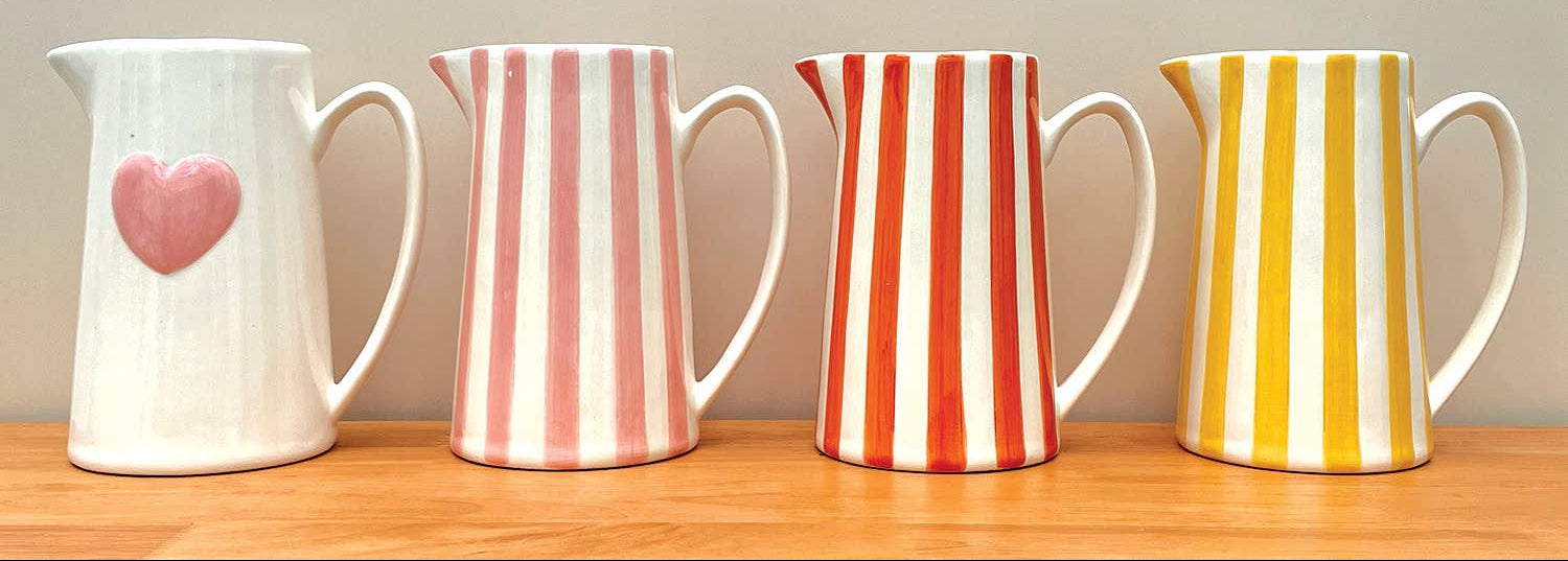 Pichet cœur gm rose L17,8 P12,5 H21,3cm Opjet Paris